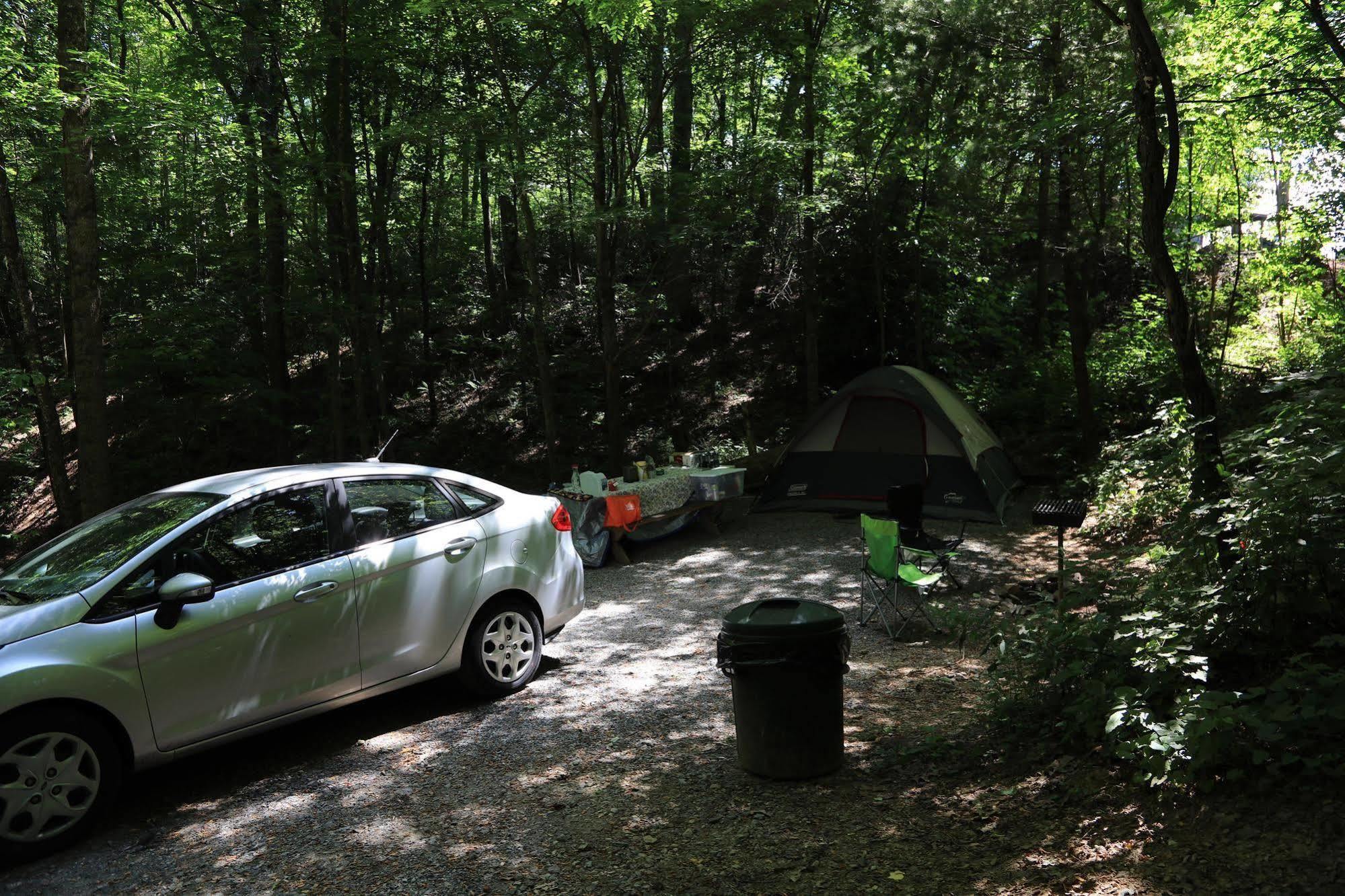 Linville Falls Campground, Rv Park, And Cabins Exterior foto